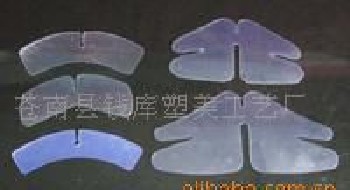 供应北京塑料领条|服装辅料蝴蝶片生产厂|雄县宇洋吸塑包装厂
