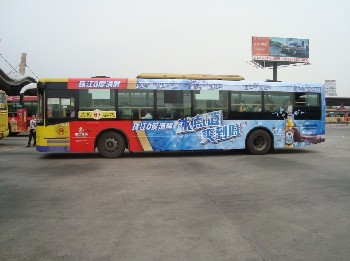 东莞市公交车身广告
